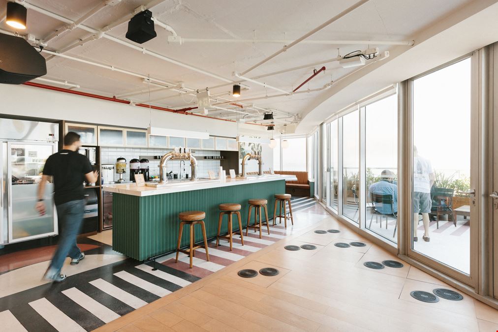 Almirante Barroso 81