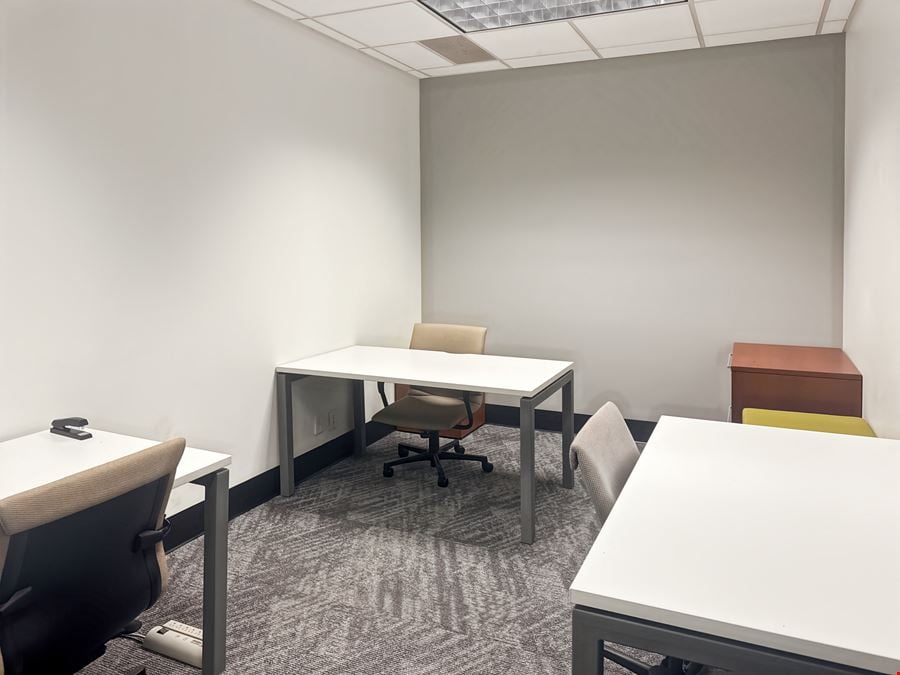 Regus - Kansas City - Country Club Plaza