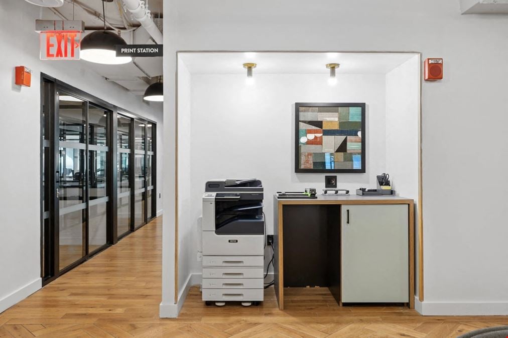 Industrious - Indy by Industrious Met Square