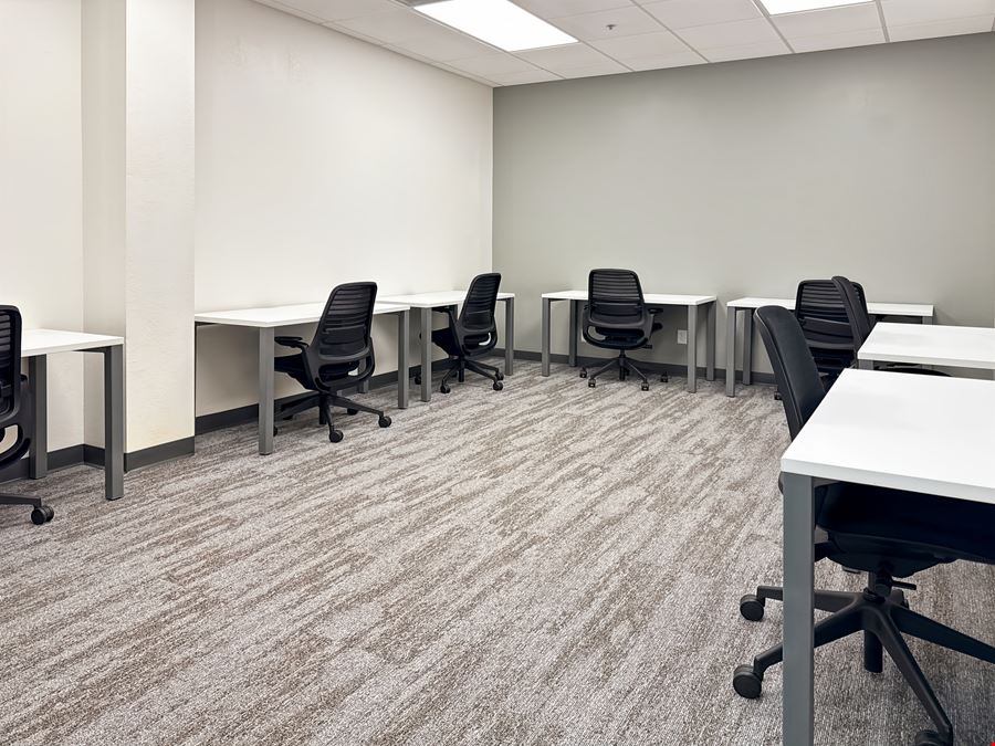 AZ, Tucson - E Broadway Blvd