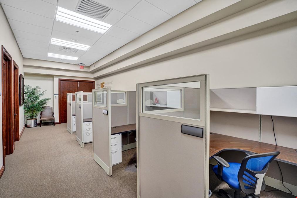 Standard Cubicle