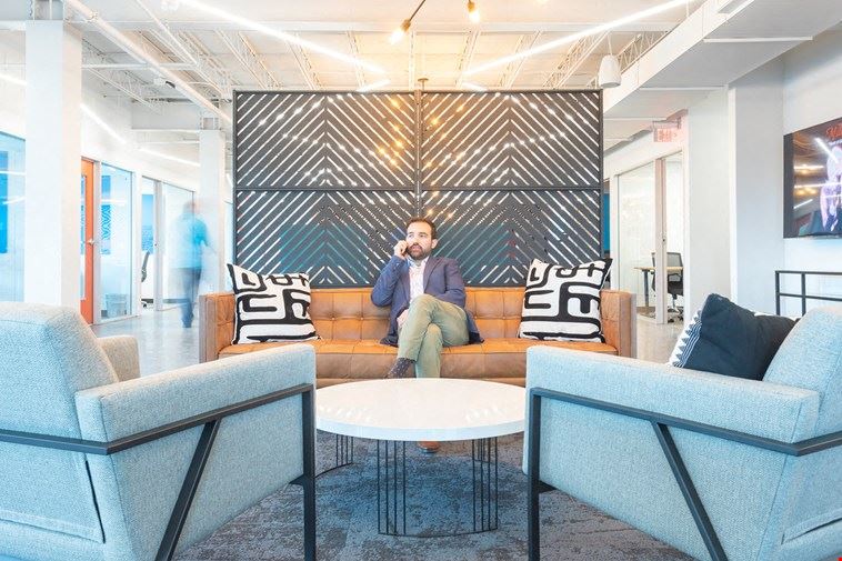 Expansive Team Day Office