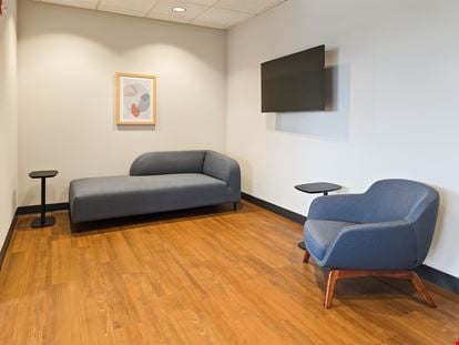 Regus - Newnan - Crossing Bypass