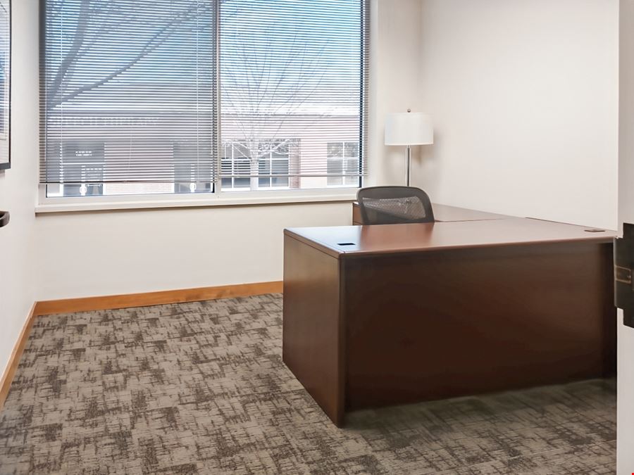 Regus - Overland Park - Metcalf Avenue
