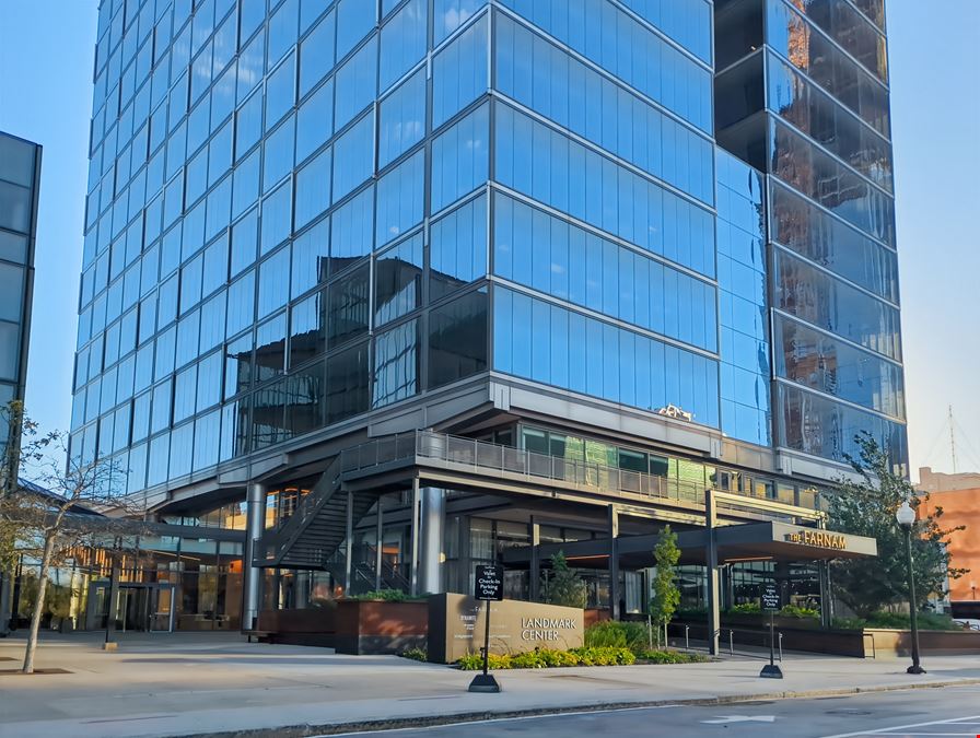 NE, Omaha - Landmark Center