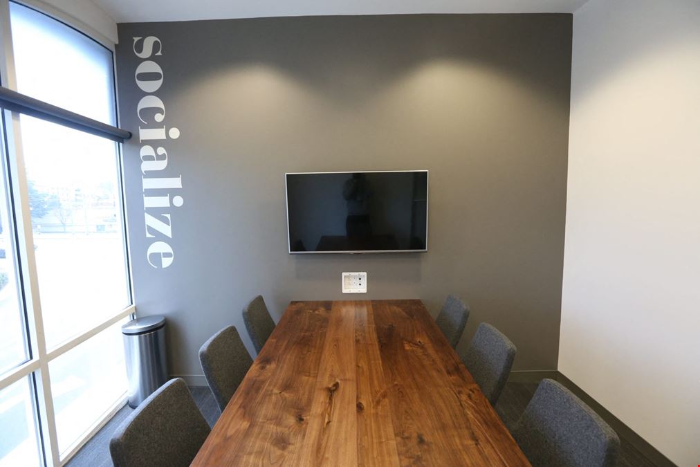 #5 Innovate Meeting Room