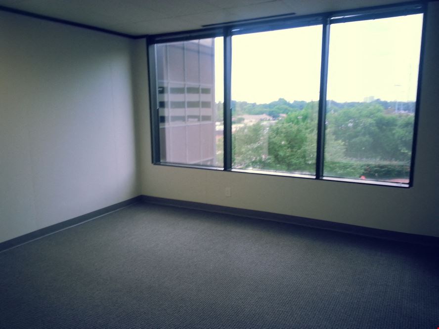 7322-7324 Southwest Freeway