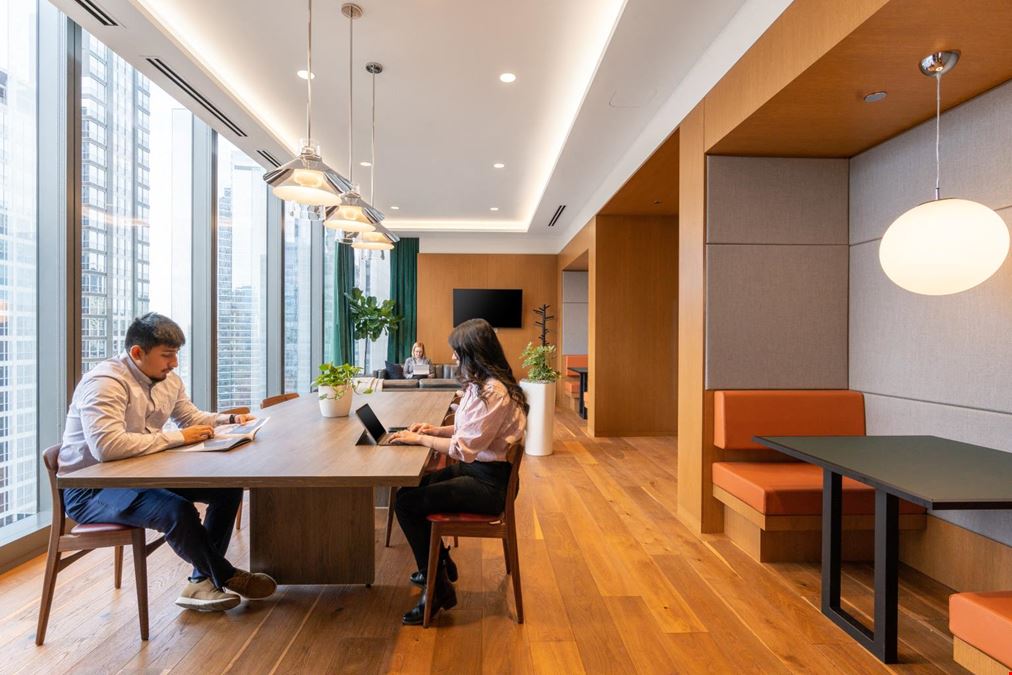 IL, Chicago – 110 North Wacker Drive