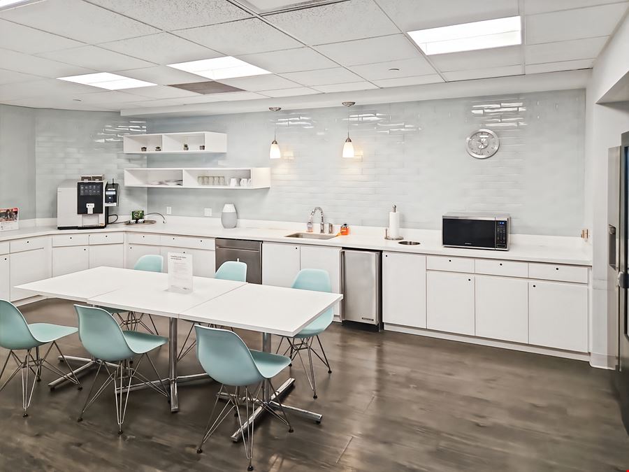 Regus - Fort Lee