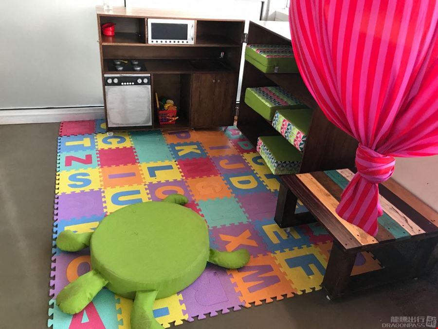 Aeropuertos VIP Club Seymour Airport Main Terminal