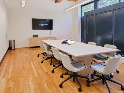 Regus - 222 N Lafayette St