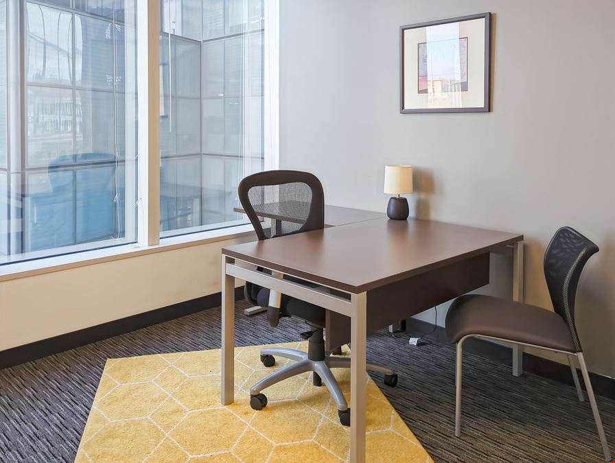 NE, Omaha - Landmark Center