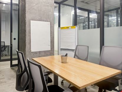 Spaces - San Francisco - Mission & 3rd