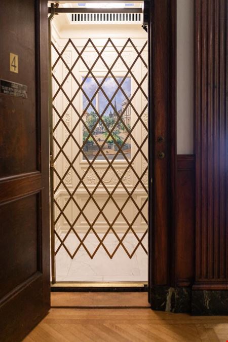 City House - Six East Eager