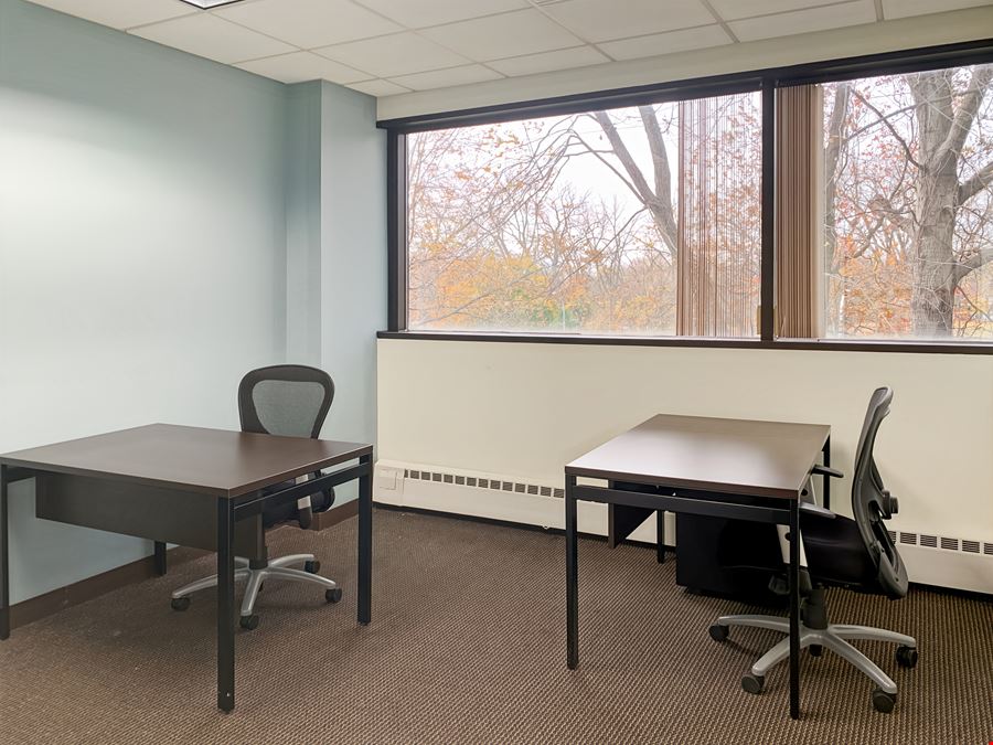 Regus - Dearborn