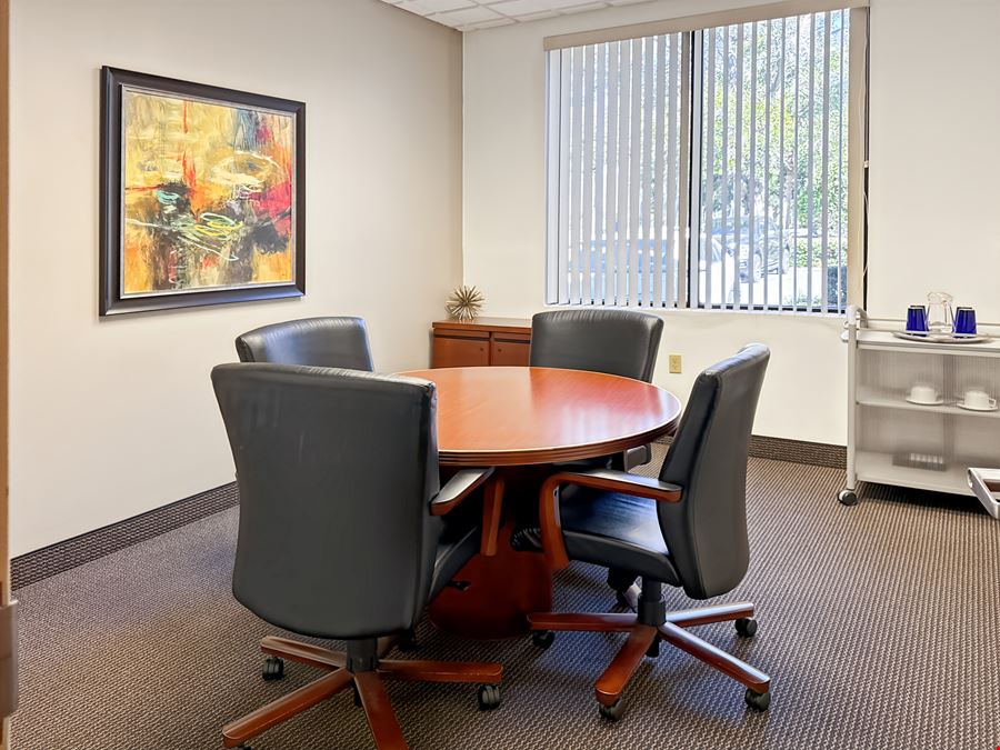 Regus - Tampa - Woodland Corporate Center