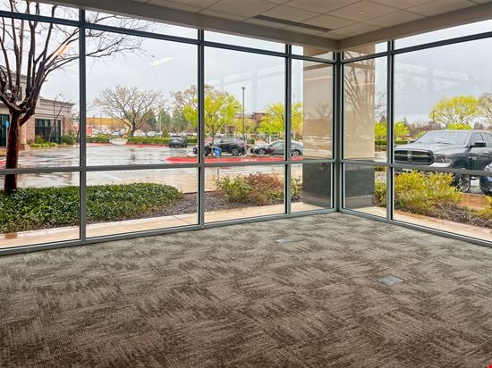 CA, Fresno - E River Park Circle