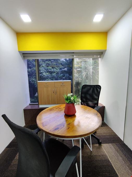 Community Coworks  - Solitaire Corporate Park