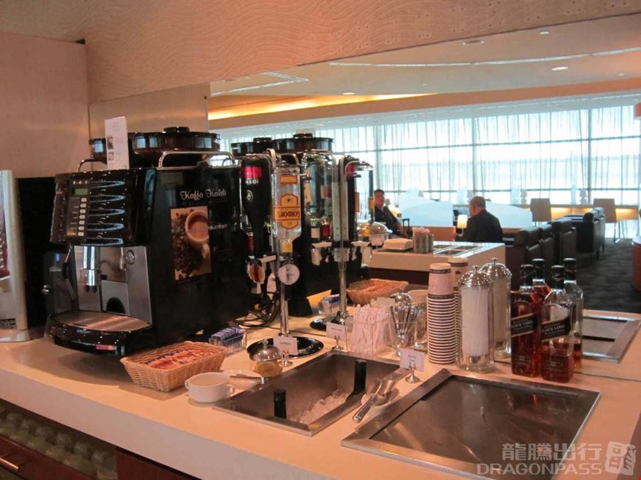 SATS Premier  Lounge (T2) Changi Airport Terminal 2