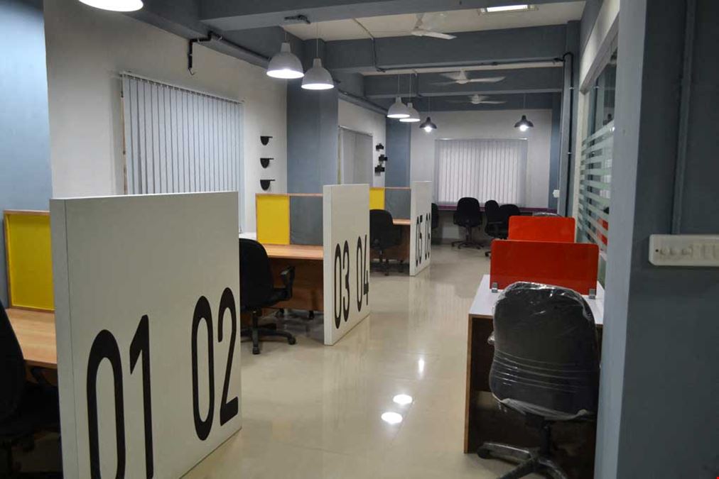 Starttopia - Coworking