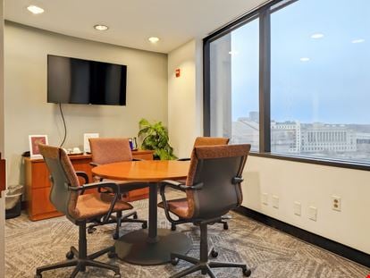 Regus - Kansas City - Crown