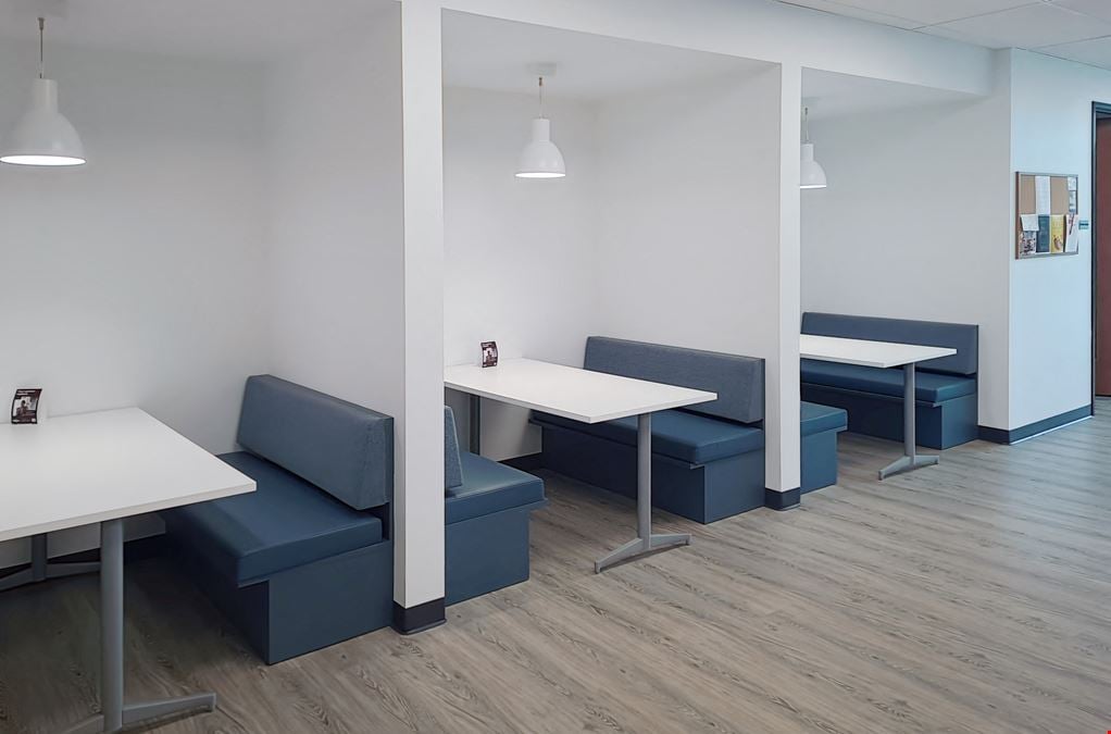 Regus - Carmel - Congressional Blvd