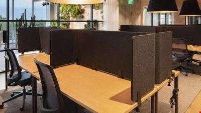 Open Desk 09