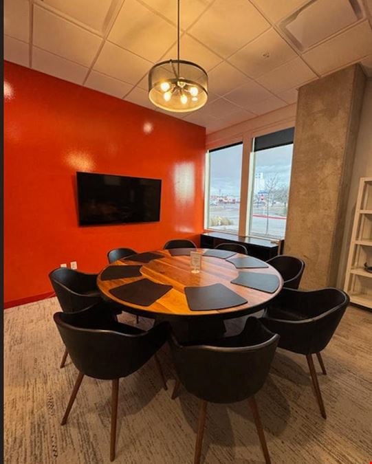Frisco Square Room