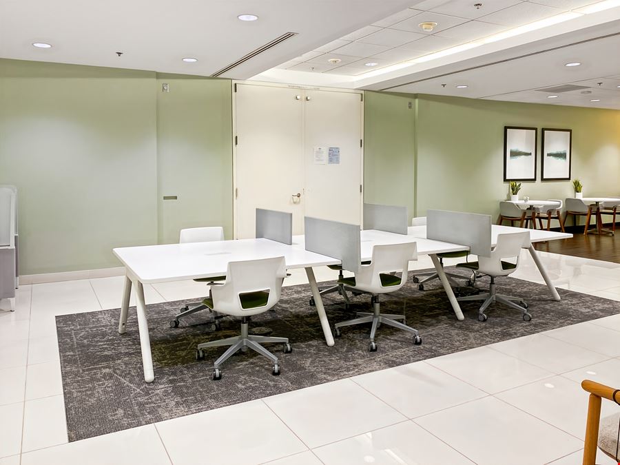 CA, Woodland Hills - Warner Center