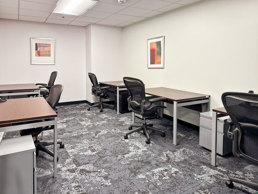 MD, Bethesda - Democracy Plaza