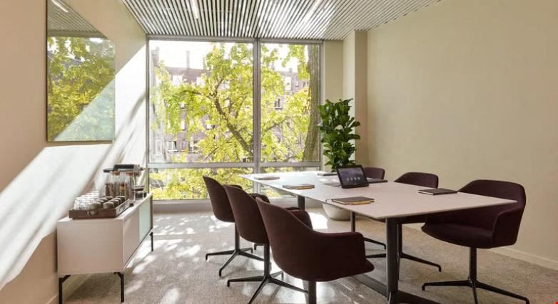 Clockwise Offices - Clockwise - Louise