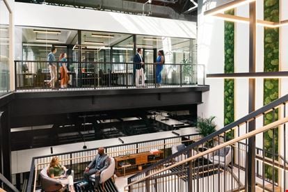 Industrious - Fashion Square
