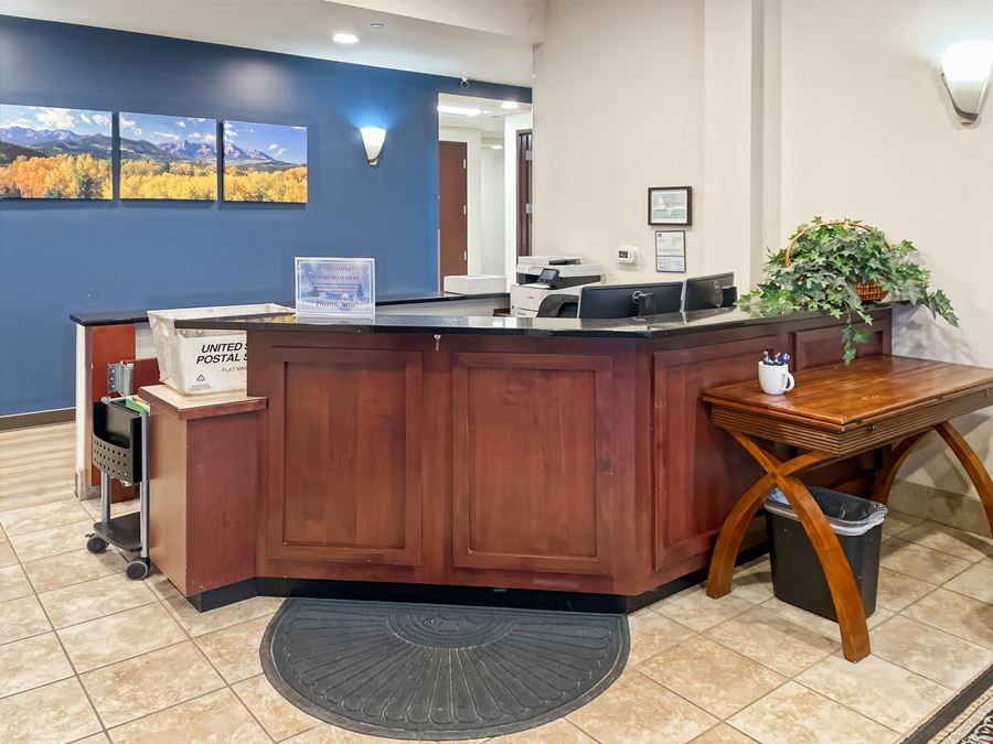 CO, Loveland - Foxtrail Drive