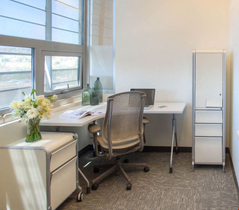 IOS Offices Via Corporativo Tijuana