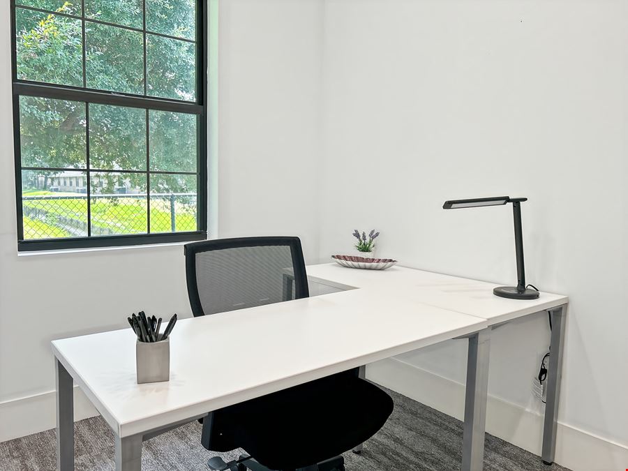 FL, Jacksonville - Fortune Pky