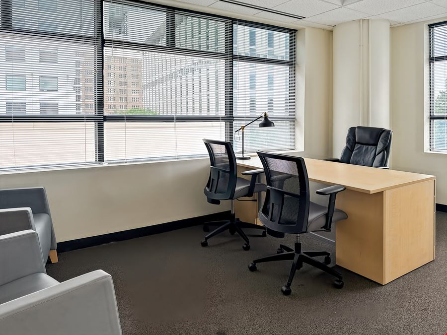 MD, Bethesda - Wisconsin Ave