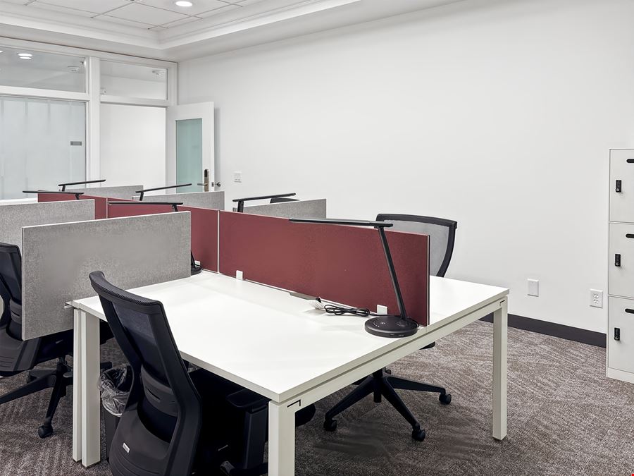 IA, West Des Moines  - West Lakes Pkwy