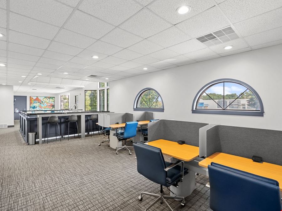 Apt CoWork at Cottonwood Apartments