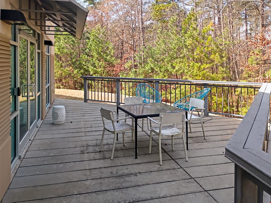 Regus - Cary - 15000 Weston Parkway
