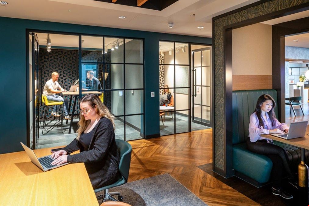 Landmark: Oxford Street