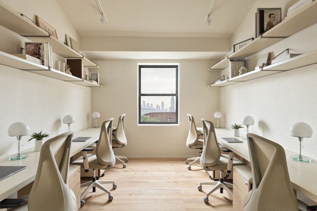 Medium Studio