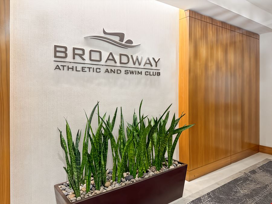 CA, San Diego - 501 W. Broadway