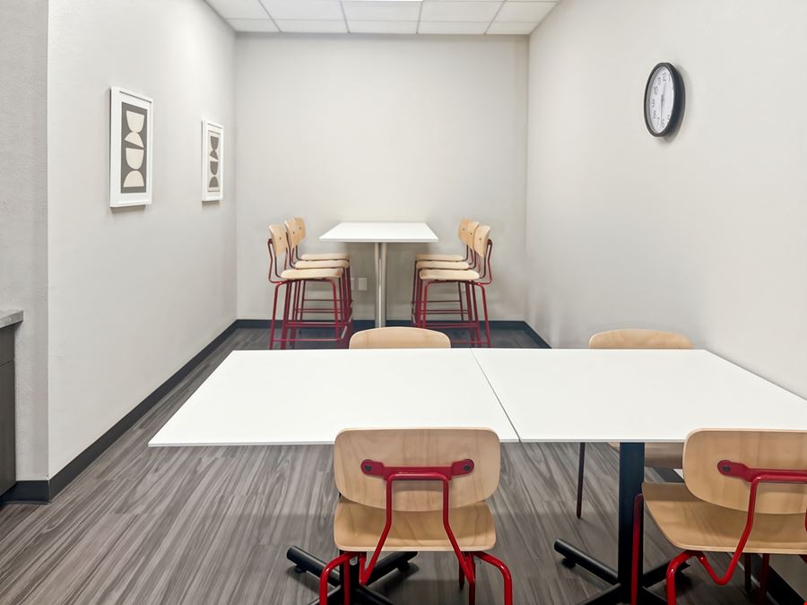 CA, Fresno - E River Park Circle