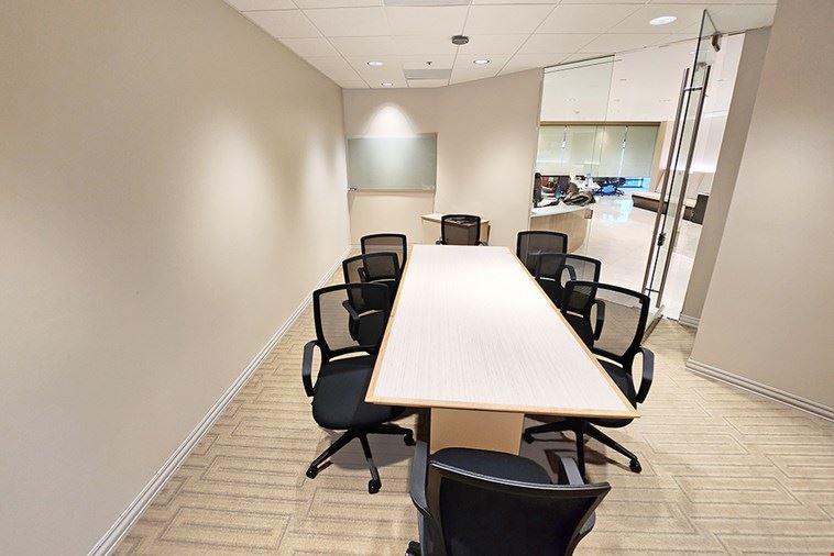 8 Person Meeting Room 4th Floor