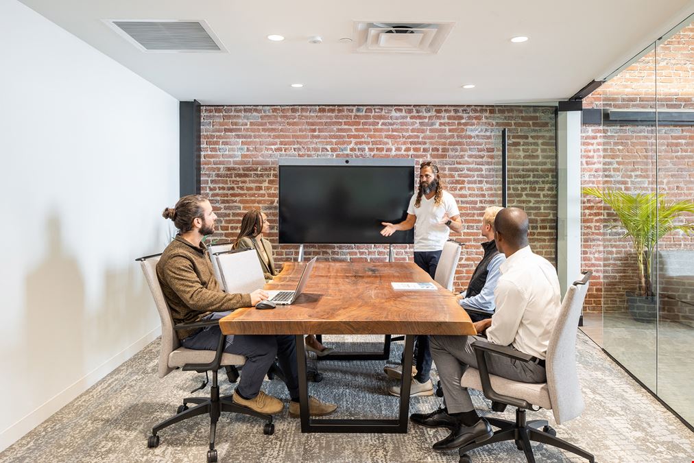 Local Collaborative Hermosa