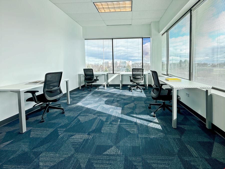 IL, Naperville - Wall St