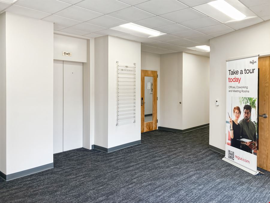 NC, Burlington - S Main St