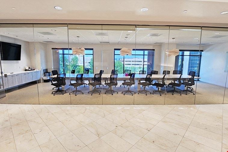 20 Person Meeting Room 4th Floor