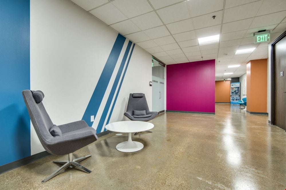 Workstyle Flexible Spaces - 2727 LBJ Freeway