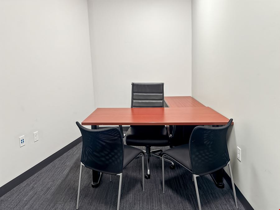 LA, New Orleans - Place St. Charles